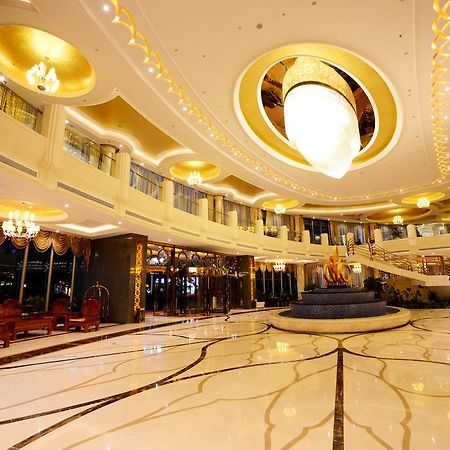Xiangjiang Hotel Куньмин Экстерьер фото