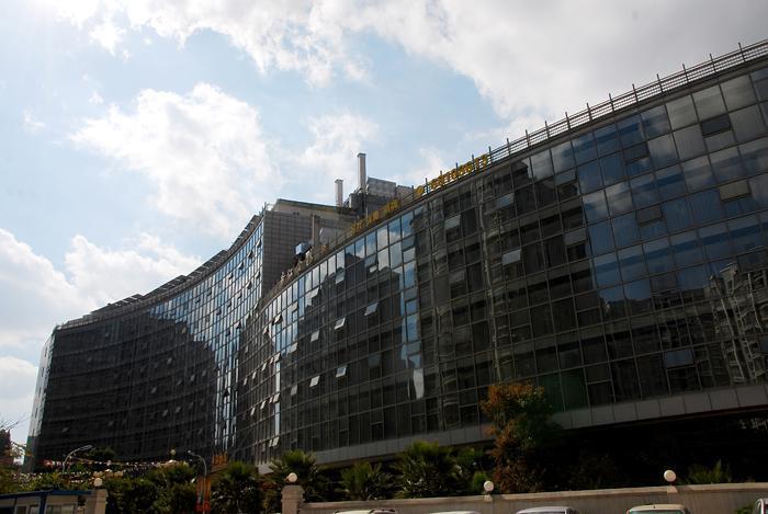 Xiangjiang Hotel Куньмин Экстерьер фото