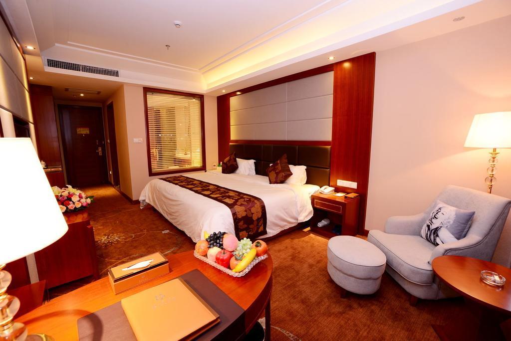 Xiangjiang Hotel Куньмин Номер фото