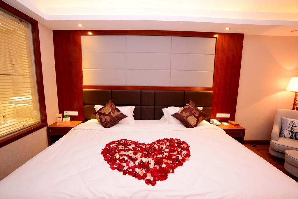 Xiangjiang Hotel Куньмин Экстерьер фото
