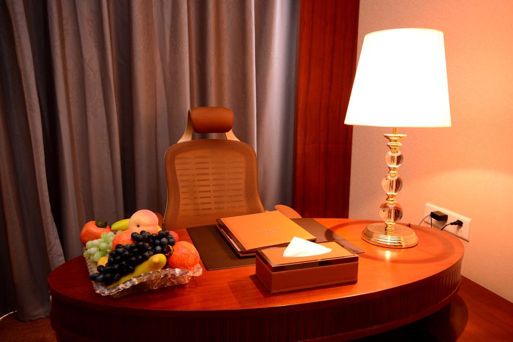 Xiangjiang Hotel Куньмин Экстерьер фото
