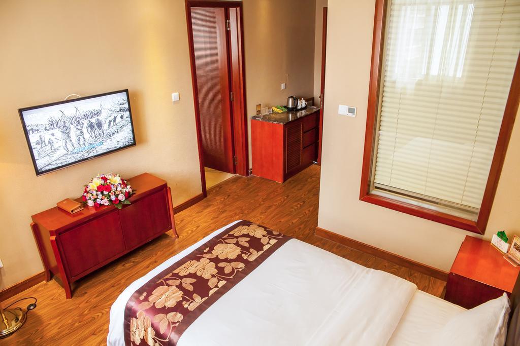 Xiangjiang Hotel Куньмин Экстерьер фото